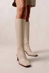 East Boot Stone Beige