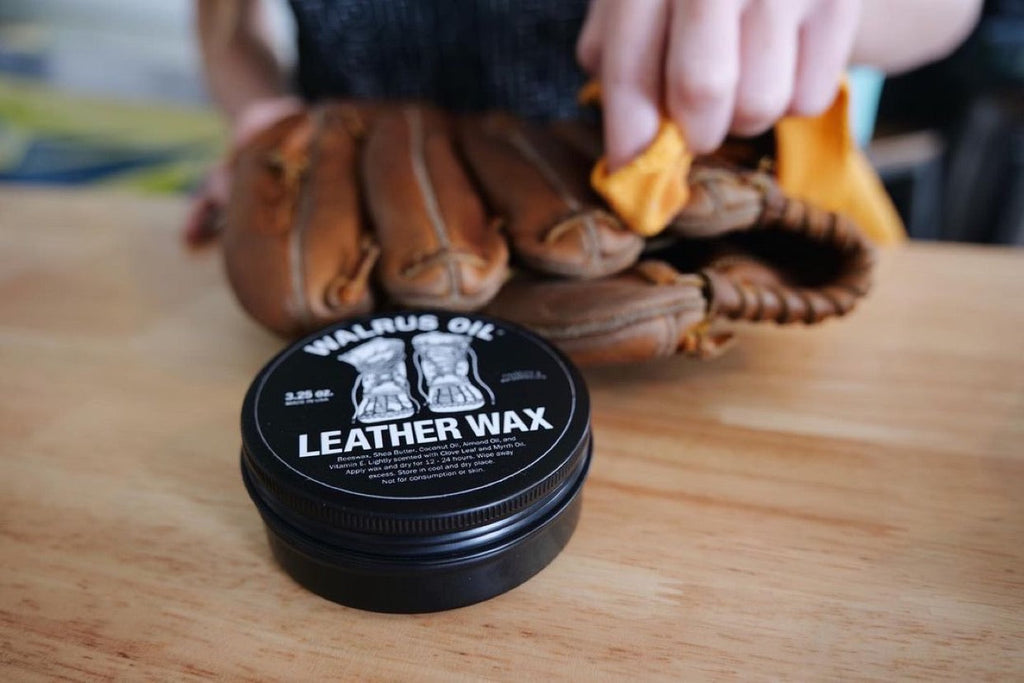 Otter Wax Leather Polishing Oil