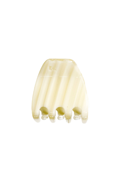 THE MINI HAIR CLAW IN BIRCH