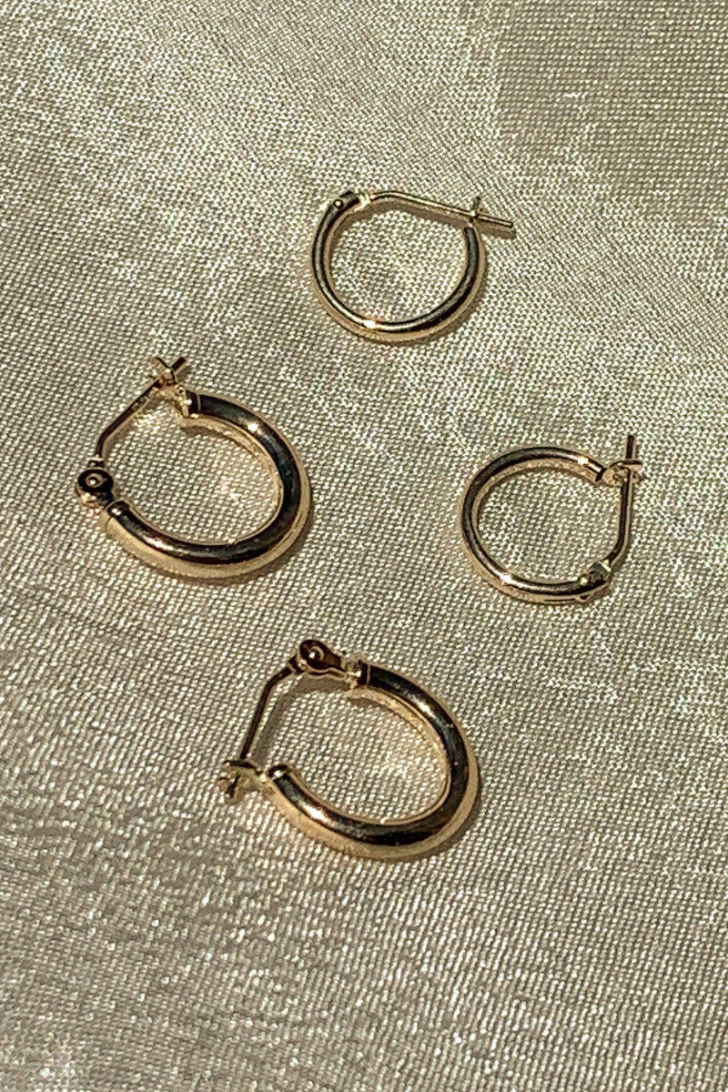 14k Solid Gold Huggie Hoop Earrings