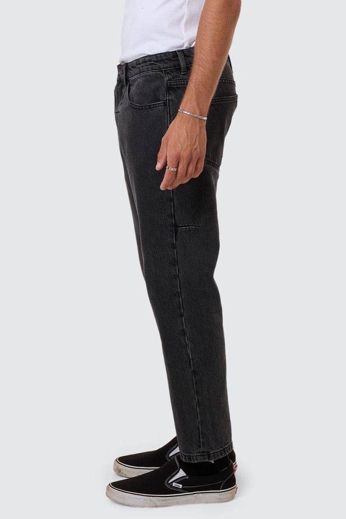 Chopped Straight Jean Ash Black