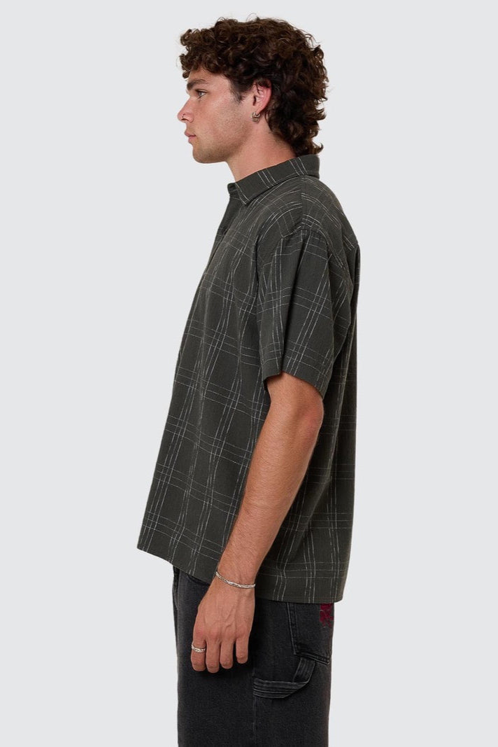 Built to Win Shirt Oil Green