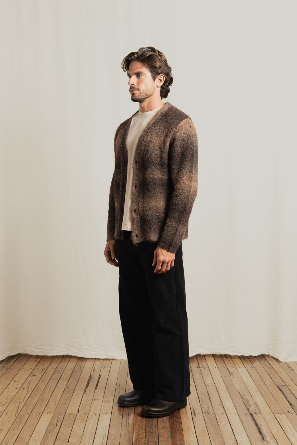Essential Gradient Cardigan Chocolate – September