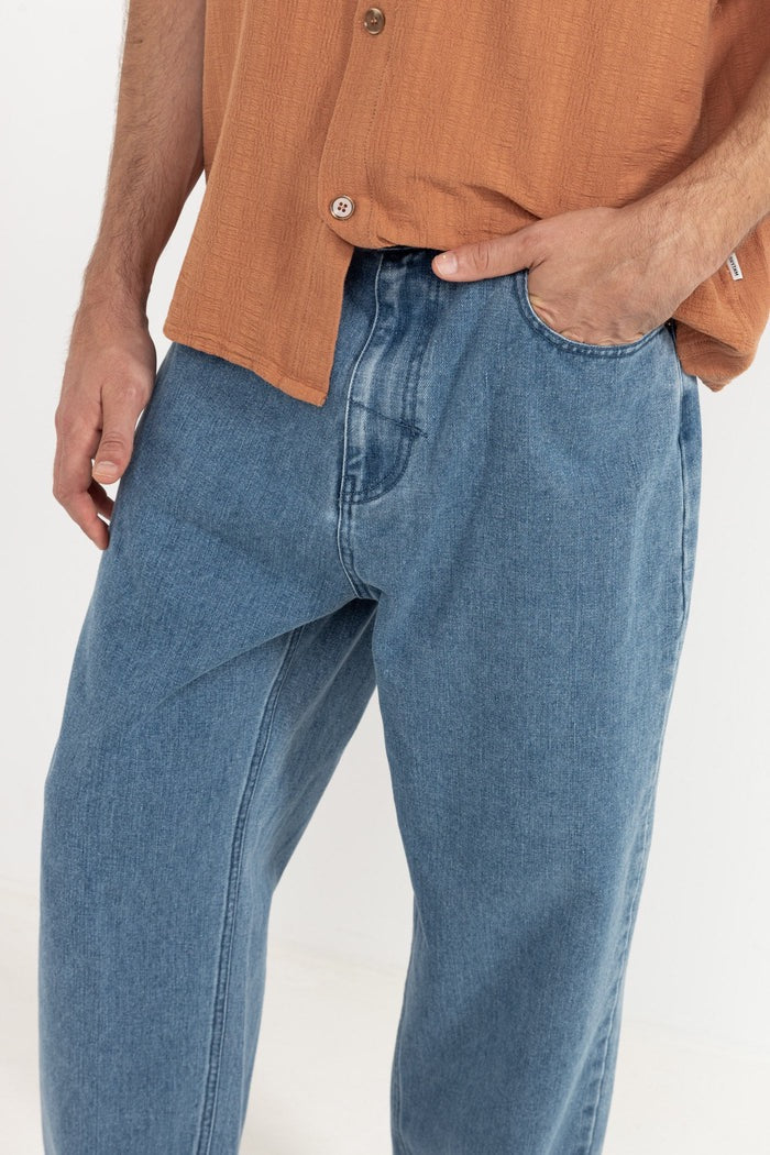 Essential Jean Dark Blue