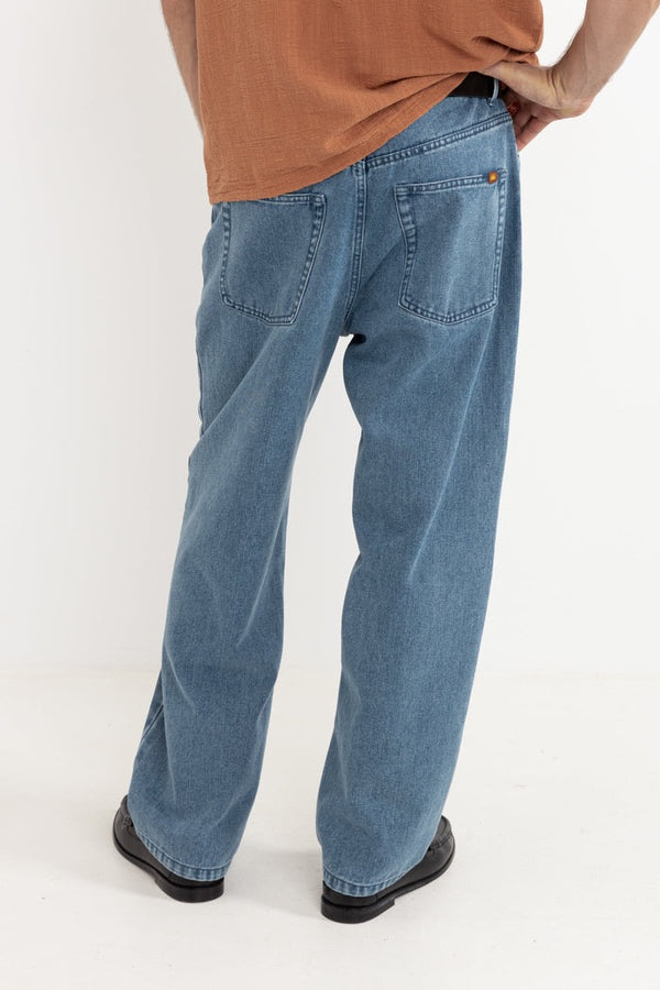Essential Jean Dark Blue