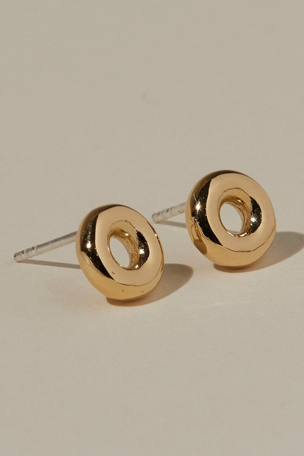 Mia Studs