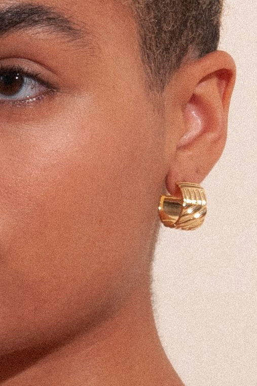Chloe Hoops