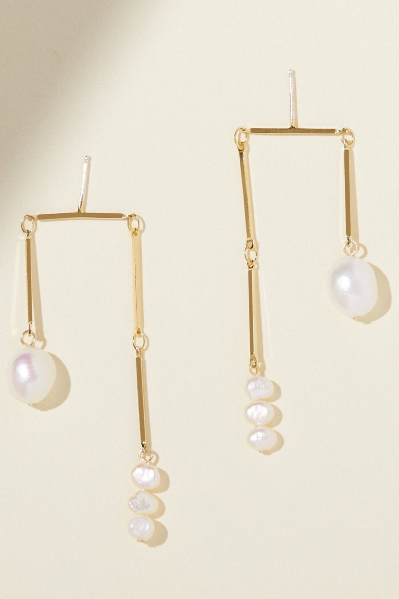 Toni Earrings Pearl