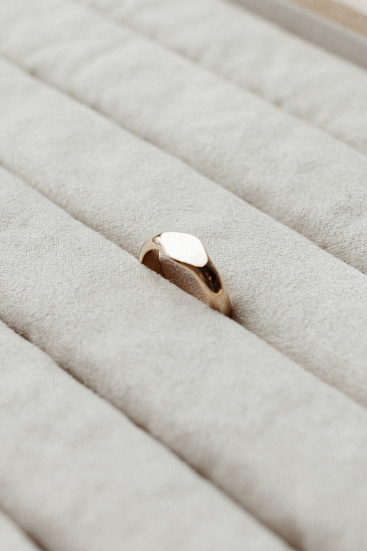 Signet Ring