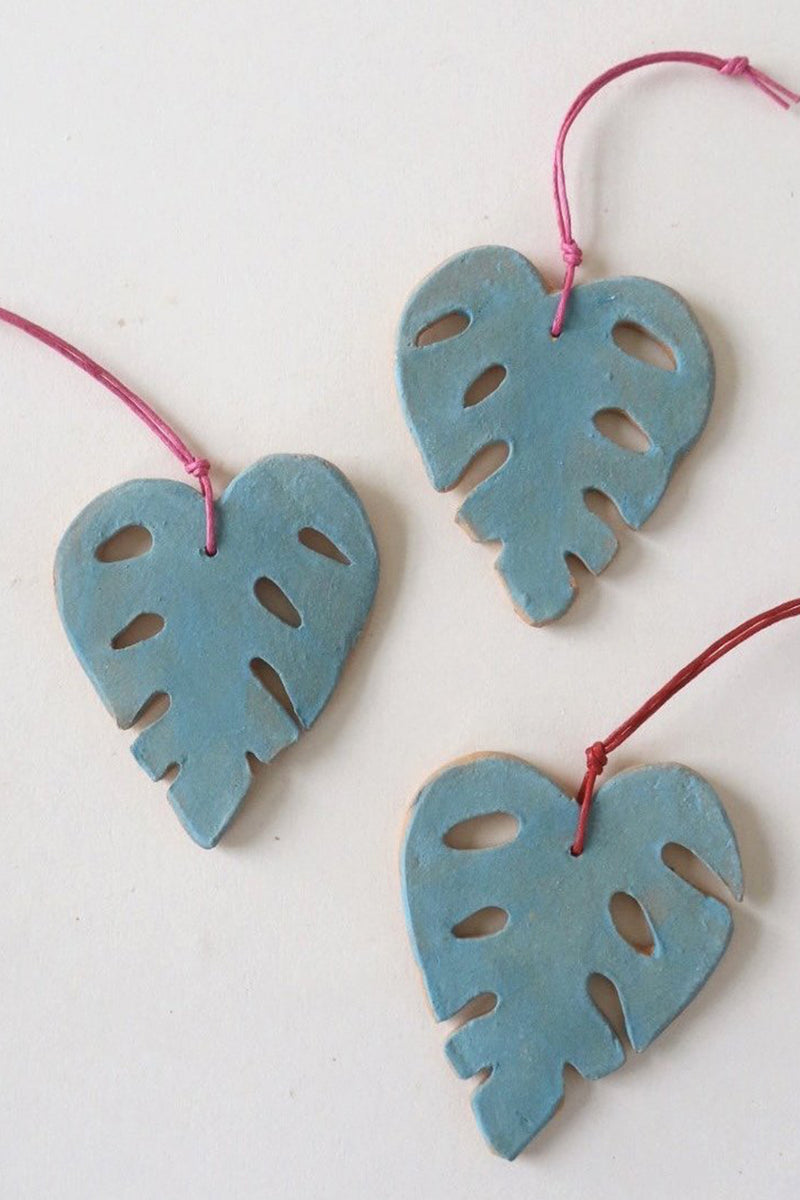 monstera ornament Monstera Ornament Turquoise – September