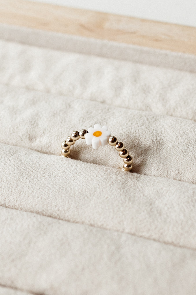 Flower Power Stretch Ring White