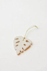 Monstera Ornament White Speckle