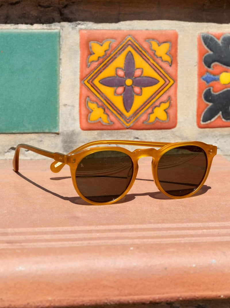 Remmy Sunglasses Honey / Bottle Green