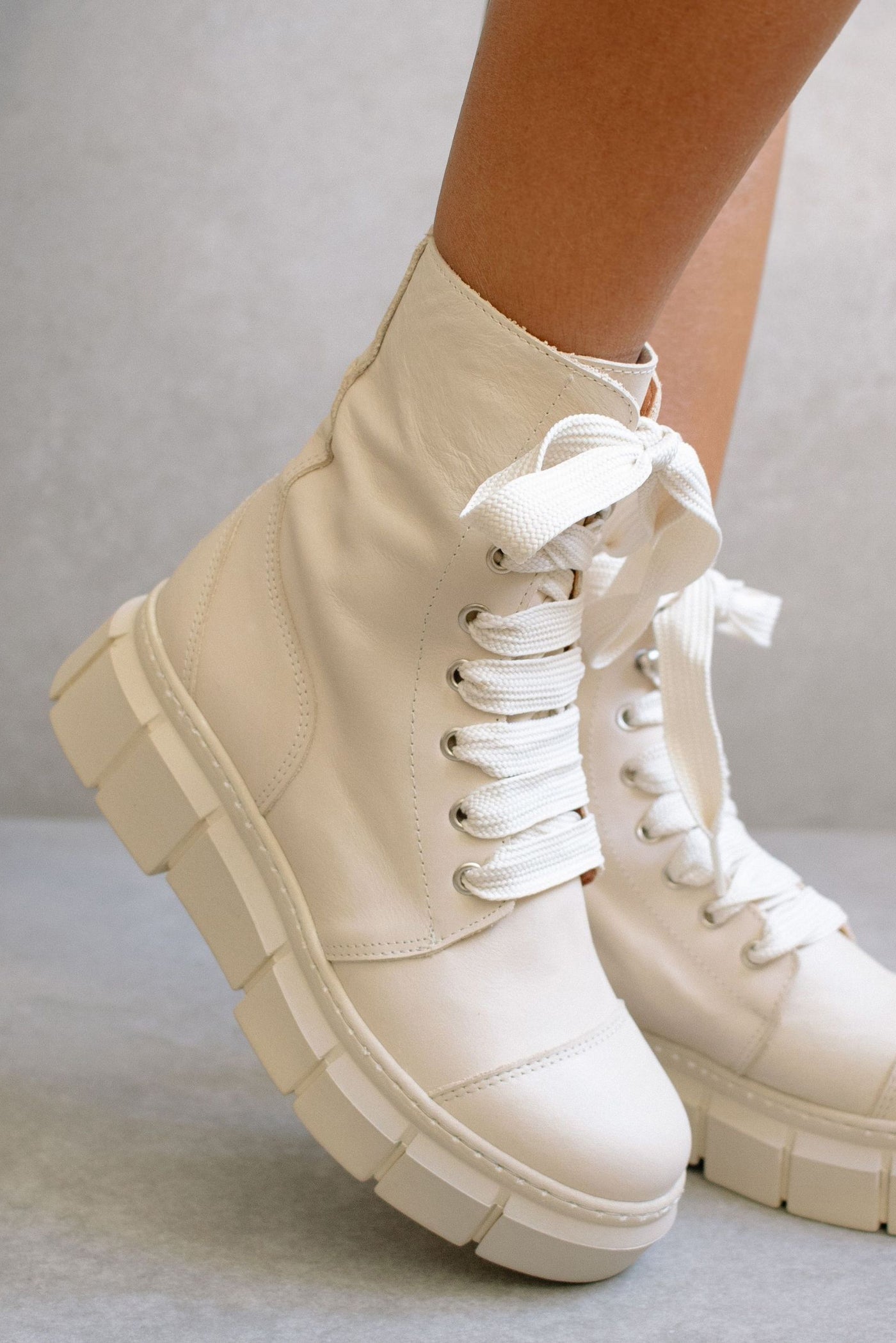 ♡cancan♡ Can Can Boot Beige – September