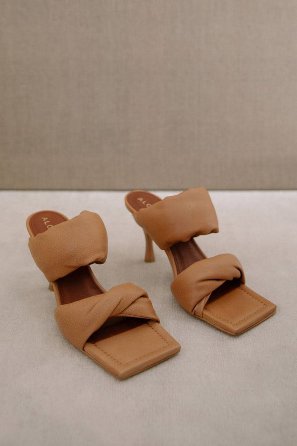 Twist Strap Sandal Camel